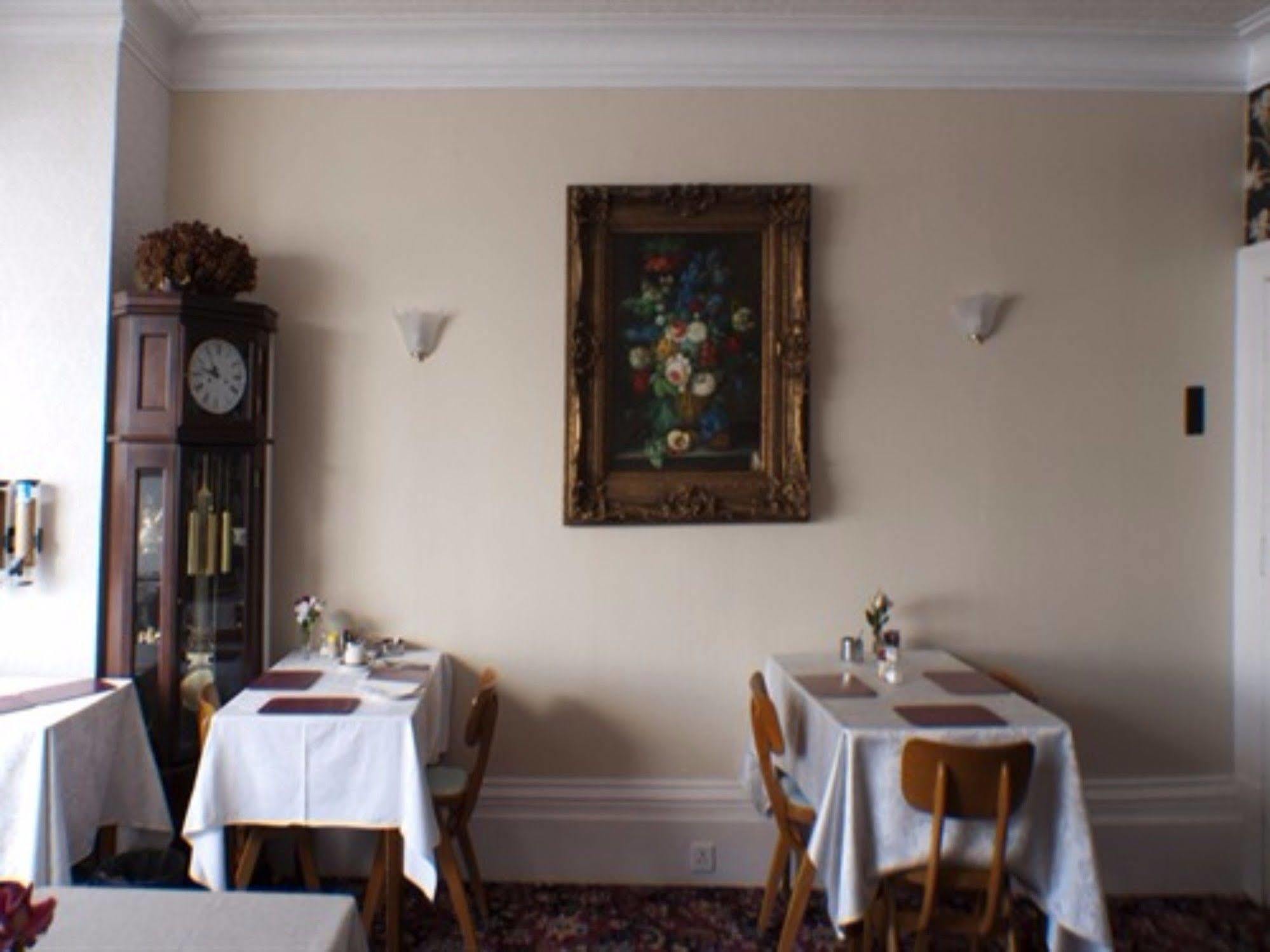 The Highfield Private Hotel ブラックプール エクステリア 写真