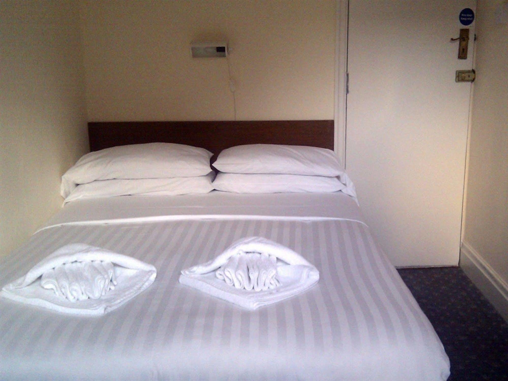 The Highfield Private Hotel ブラックプール エクステリア 写真