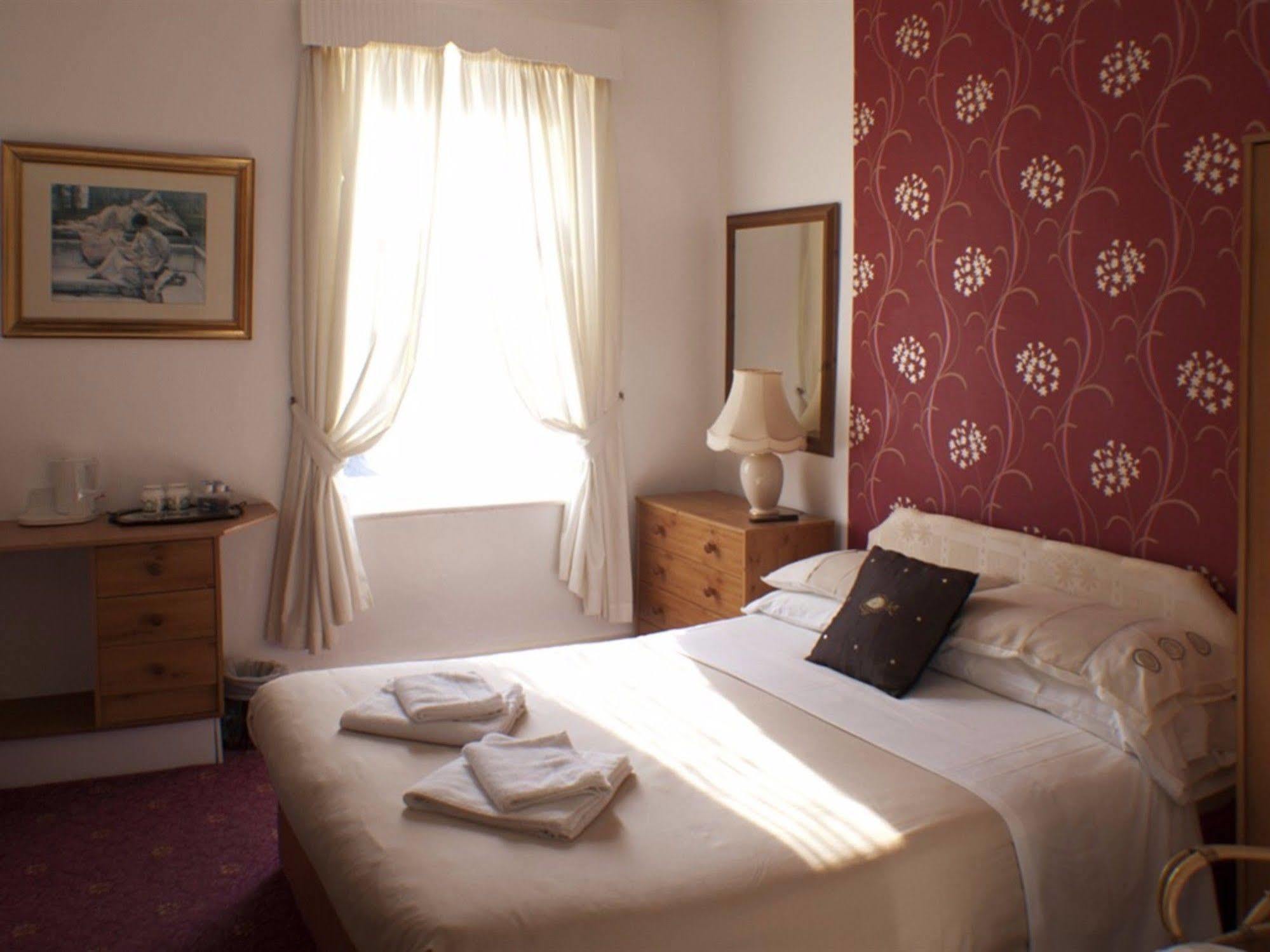The Highfield Private Hotel ブラックプール エクステリア 写真